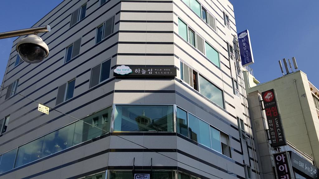 Sky Island Guesthouse Busan Eksteriør billede